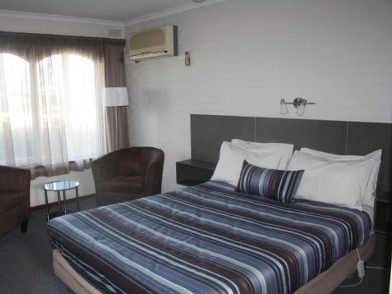 Raglan Motor Inn Warrnambool Kültér fotó